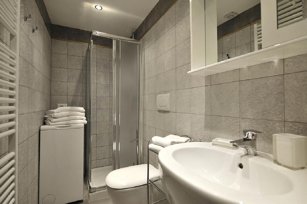 Palace La Vida Apartments By Wonderful Italy เวนิส ภายนอก รูปภาพ