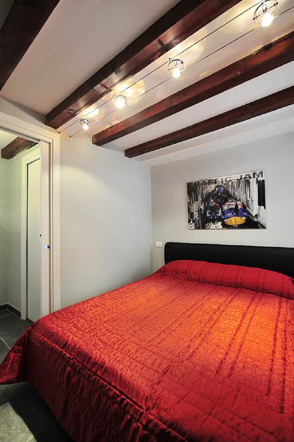 Palace La Vida Apartments By Wonderful Italy เวนิส ภายนอก รูปภาพ